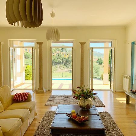 Villa With Swimming Pool In Golf Resort Torres Vedras Kültér fotó